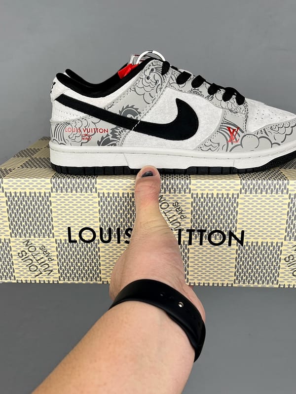 Louis Vuitton X Nike Dunk Low Chinese Year Limited Gray Dragon